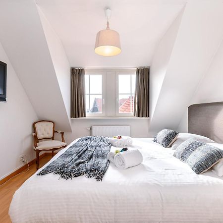 דירות Charming Spacious Duplex Apt With Private Parking In Knokke מראה חיצוני תמונה