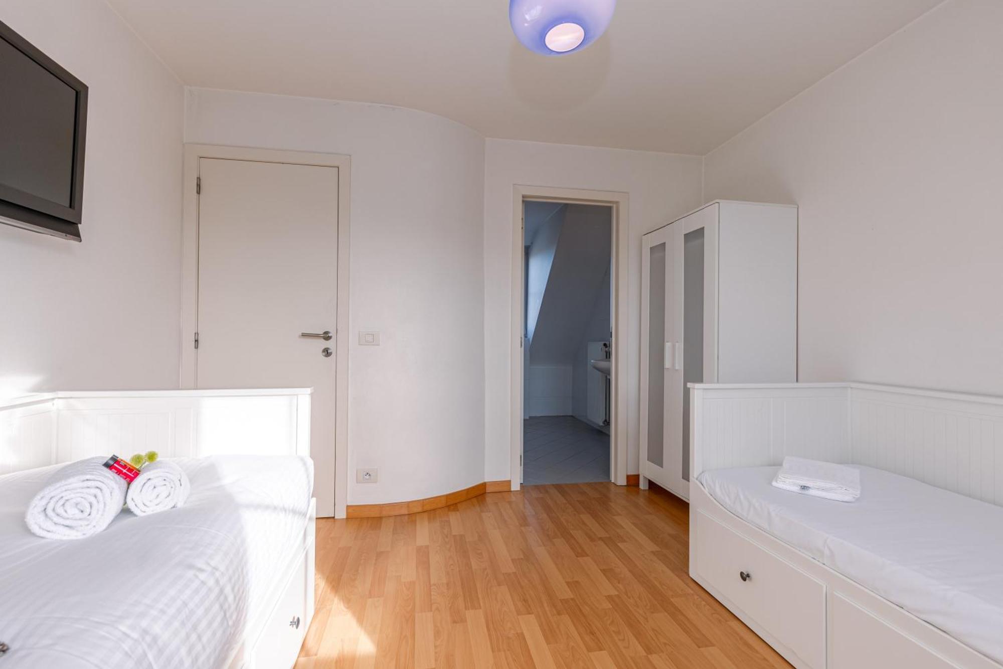 דירות Charming Spacious Duplex Apt With Private Parking In Knokke מראה חיצוני תמונה